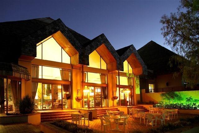 Black Mountain Leisure And Conference Hotel Groothoek Екстер'єр фото