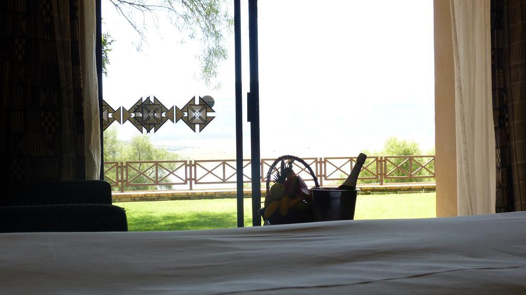 Black Mountain Leisure And Conference Hotel Groothoek Екстер'єр фото