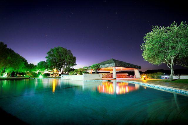 Black Mountain Leisure And Conference Hotel Groothoek Екстер'єр фото